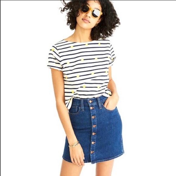 Madewell Dresses & Skirts - Madewell button down stretch denim skirt